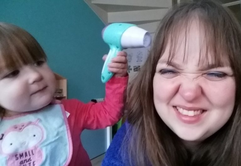 Cadeaus voor kinderen van 2 jaar: speelgoed föhn