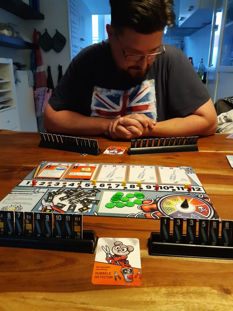 wij terwijl we dit prijswinnende bordspel aan het spelen zijn
