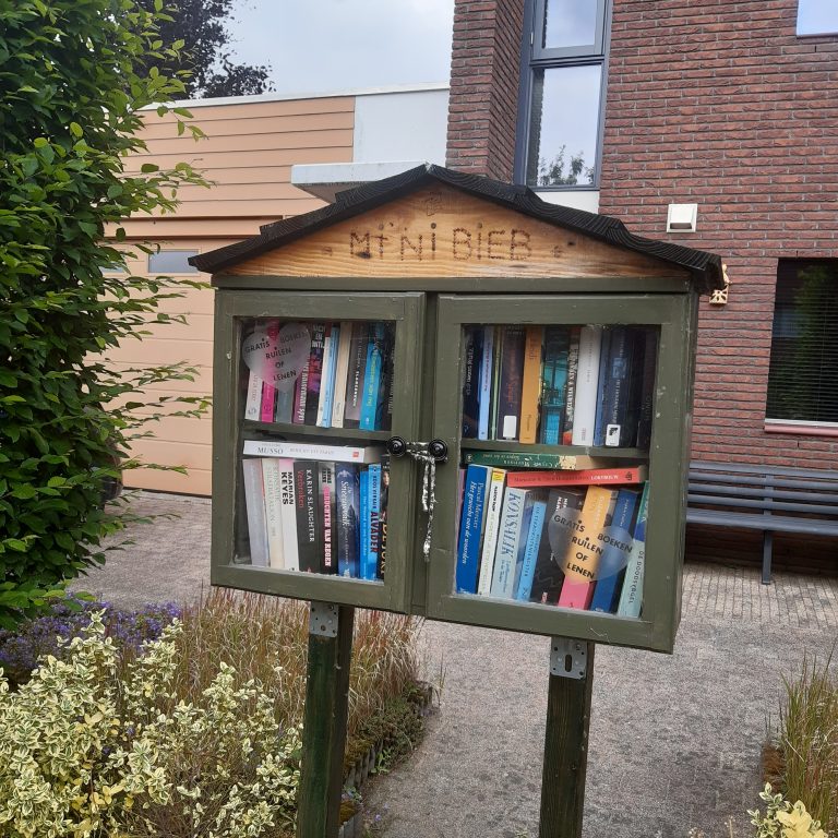 Mini bibliotheek aan de Nimrodlaan in Ede