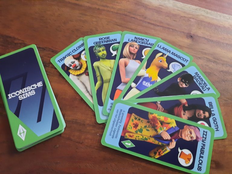 Iconische Sims uit the Sims Games, zoals de clown, Rose Greenman, Nancy Landgraaf, Llama mascot, Marcela Badeau, Bella Goth en Izzy Fabolous