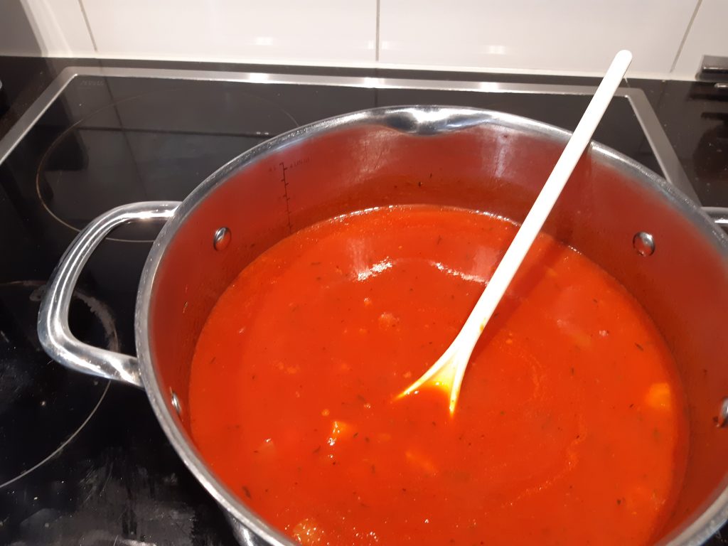 kerstsoep recepten makkelijk: mijn vegan tomatensoep