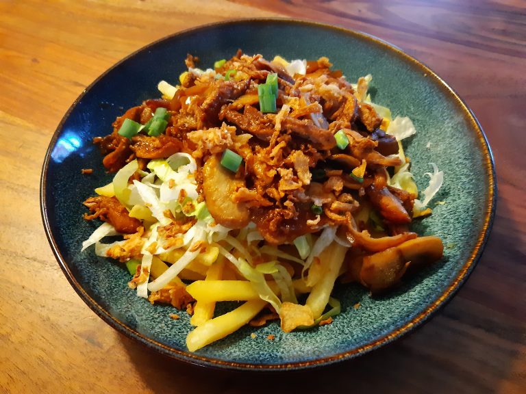 loaded fries met pulled chicken